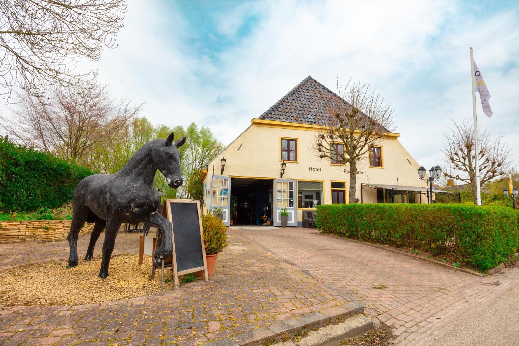De Oude Smidse Hotel Westernieland Exterior photo